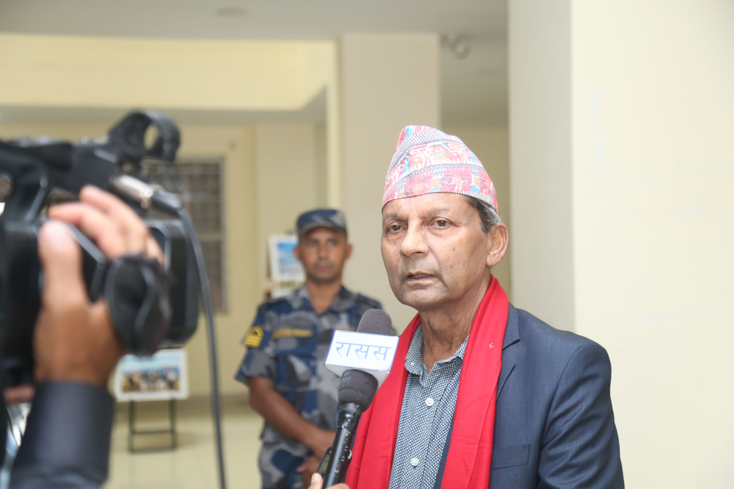 जनता सुखी भए लोकतन्त्र आफैँ समृद्ध हुन्छः खिलराज रेग्मी
